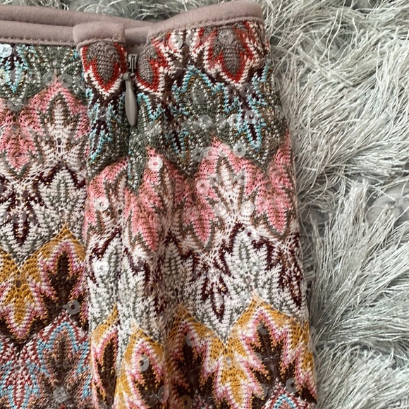 Express Sequin Mini Skirt - Picture 4 of 7